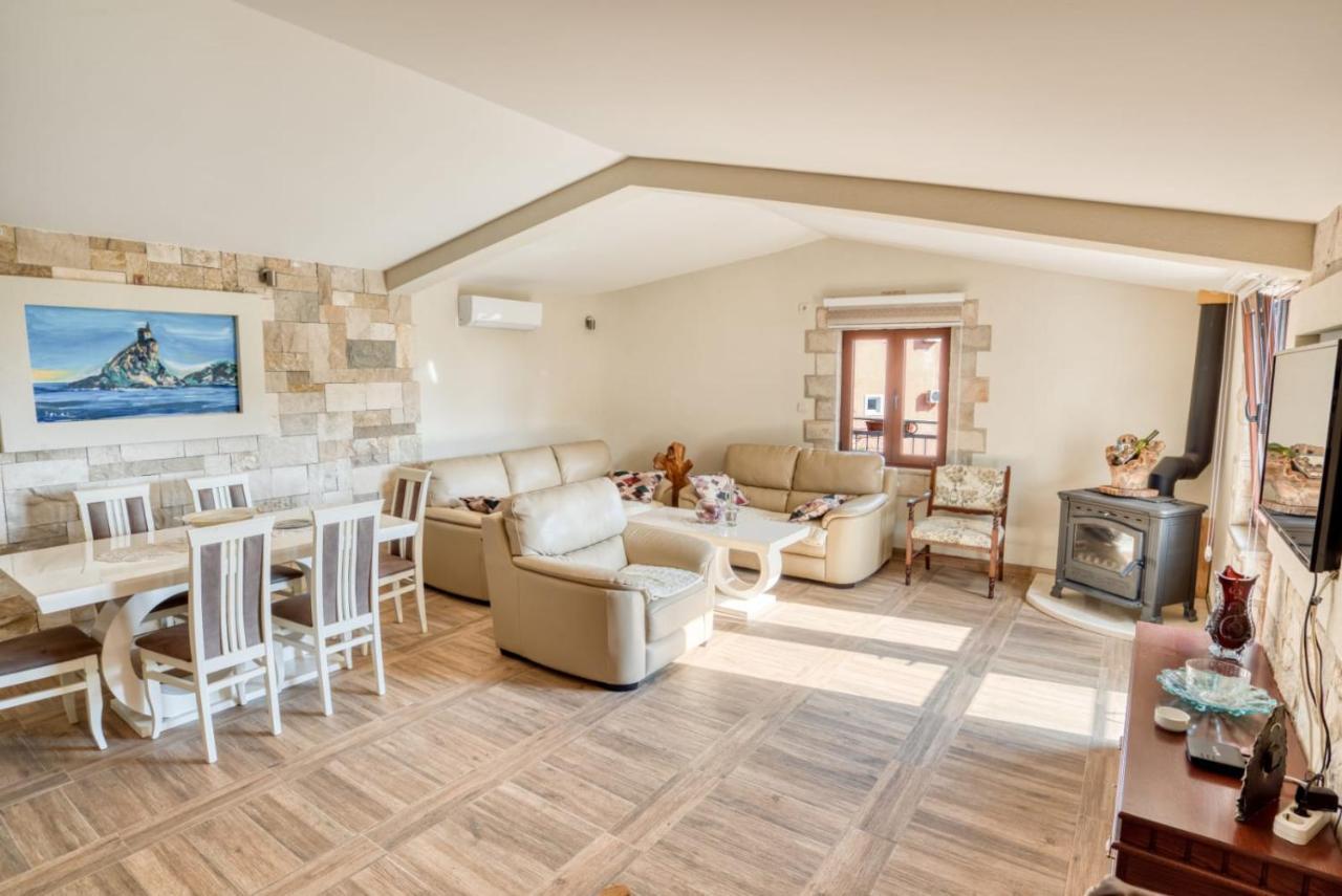 Savovic_Lux Daire Petrovac Dış mekan fotoğraf