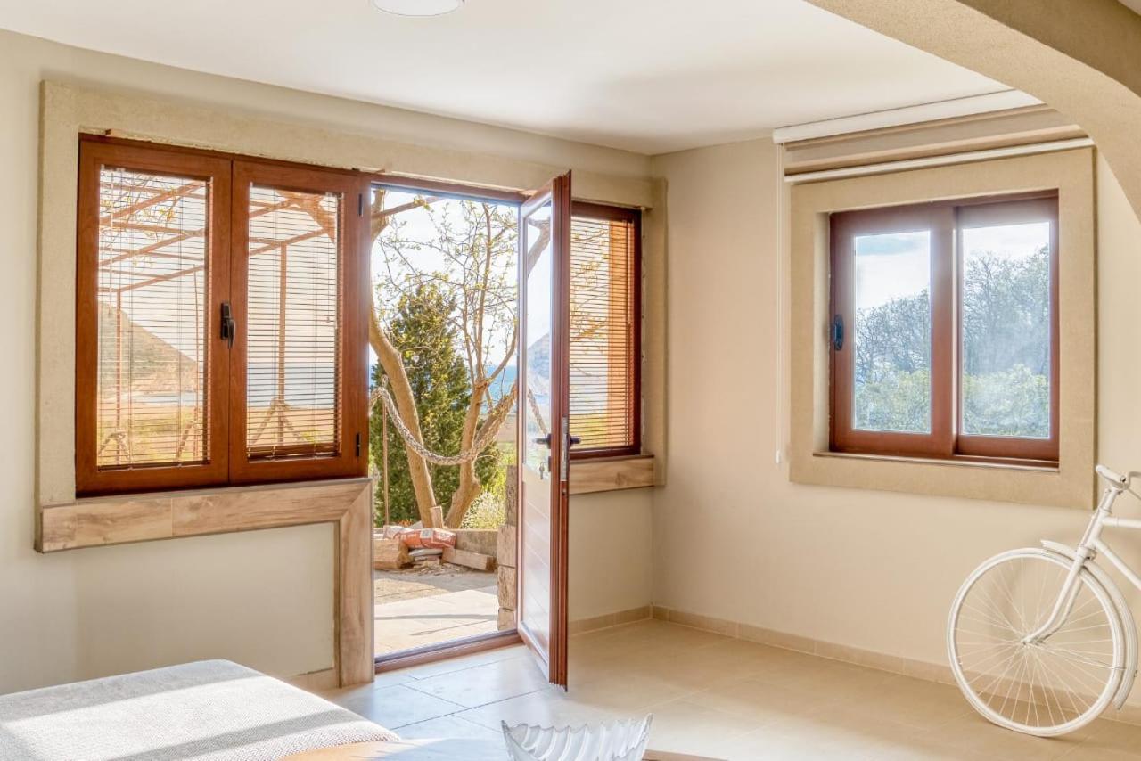 Savovic_Lux Daire Petrovac Dış mekan fotoğraf